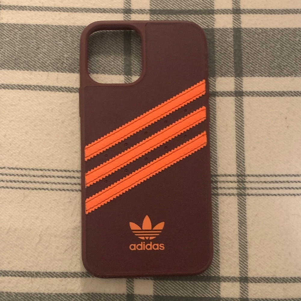 Adidas Samba case